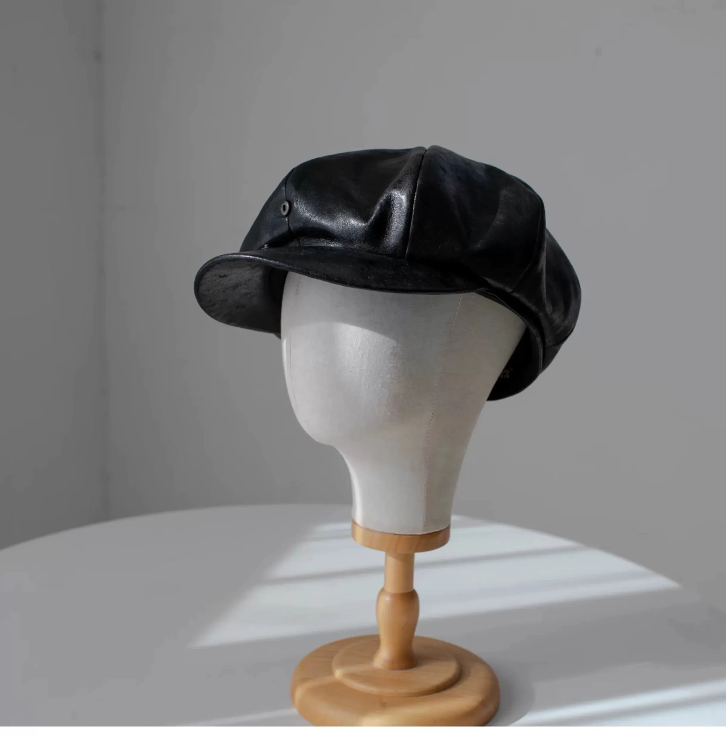 Customized Oversize Leather Applejack Newsboy Cap