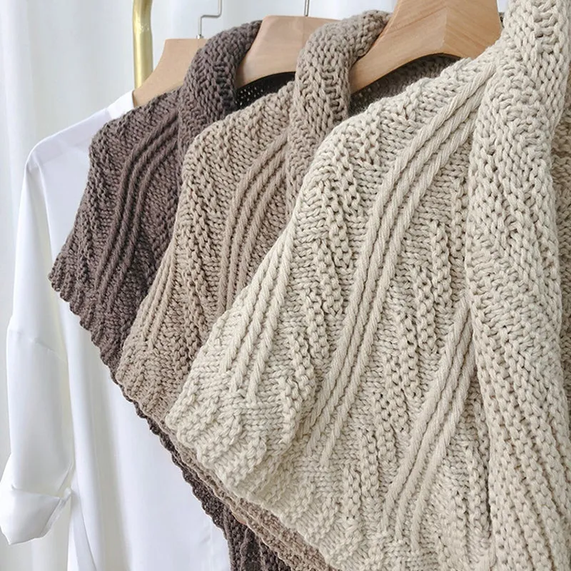 Triangle Knitted Shawl with Leather Buckle