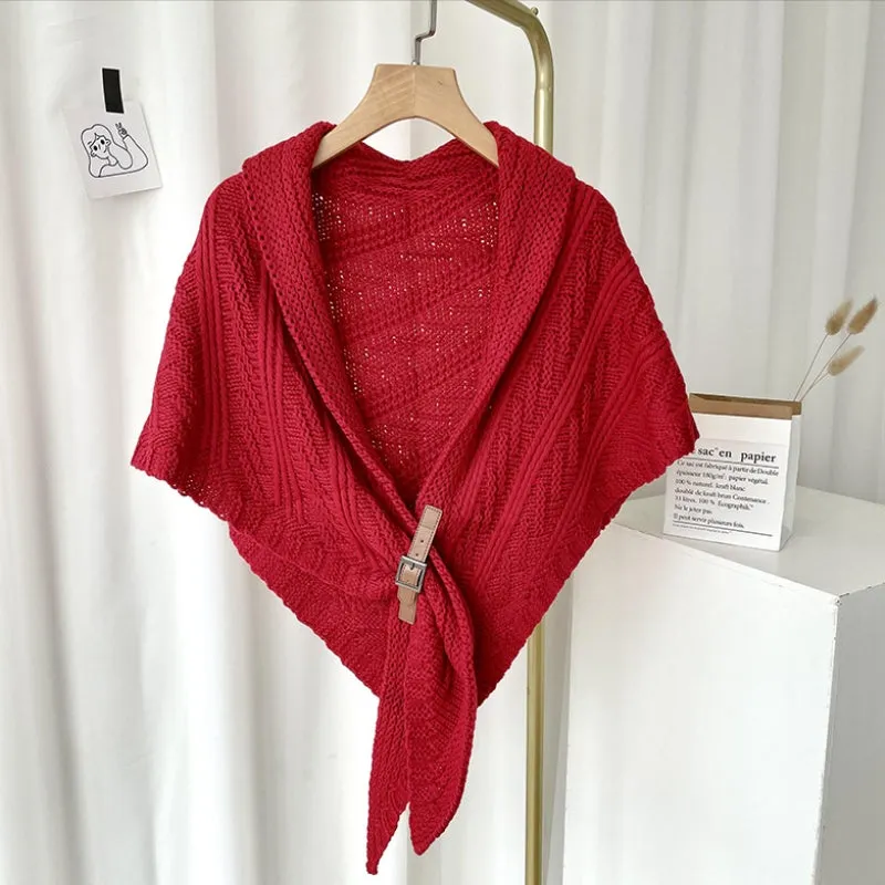 Triangle Knitted Shawl with Leather Buckle