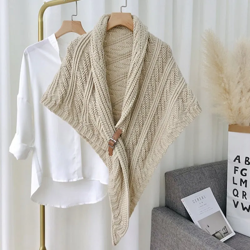Triangle Knitted Shawl with Leather Buckle